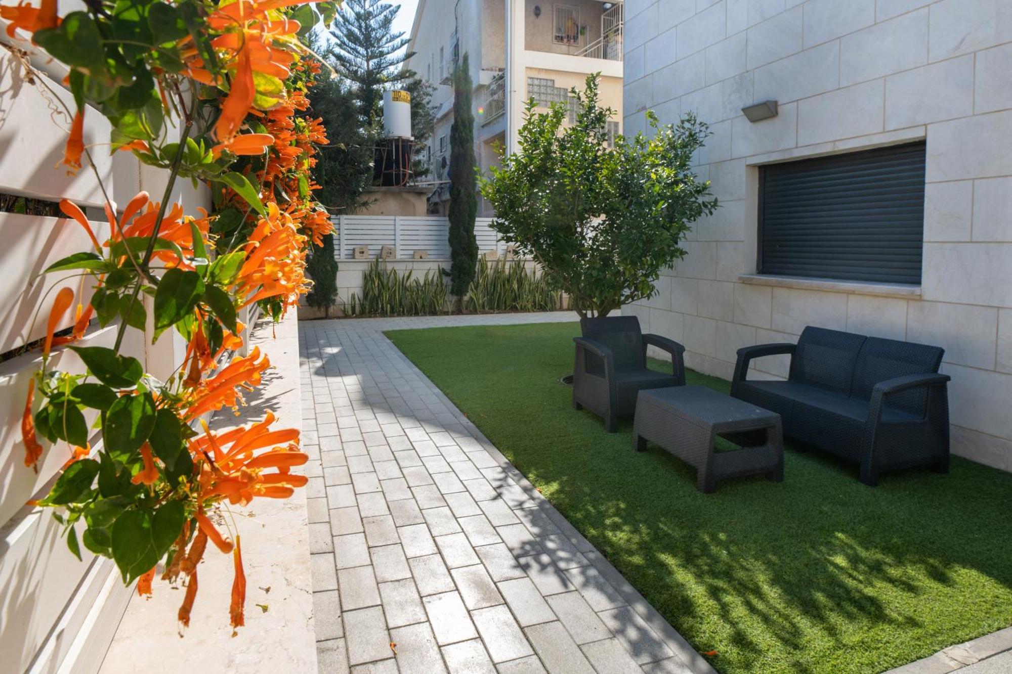 Balfour Sea View City Center Nahariya Exterior photo