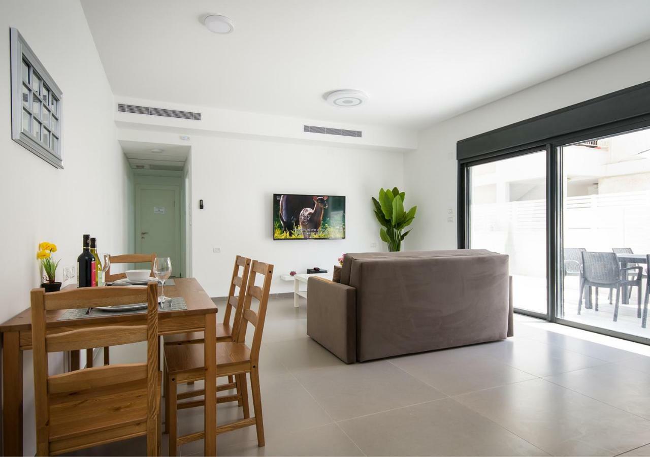 Balfour Sea View City Center Nahariya Exterior photo
